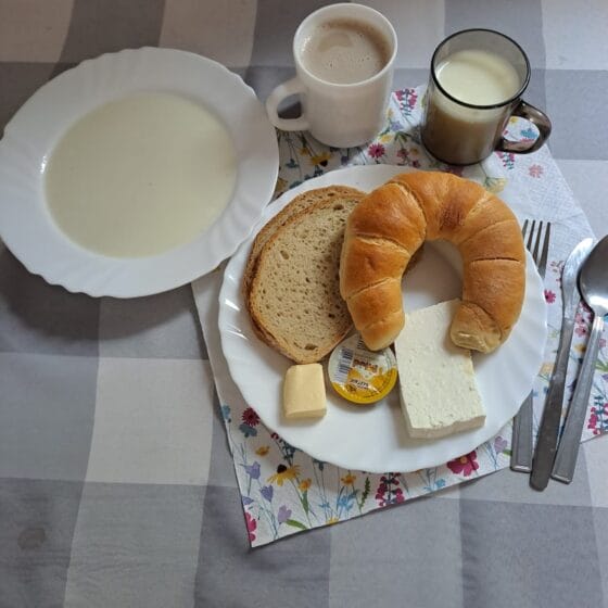 Środa 23.04.2025 r.: Śniadanie