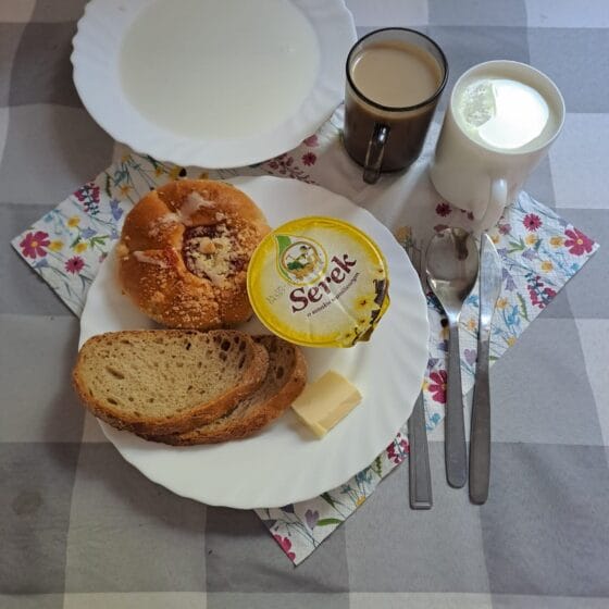 Środa 07.05.2025 r.: Śniadanie