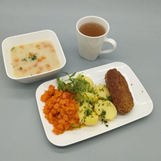 Poniedziałek 3.11.2025 r.: Obiad