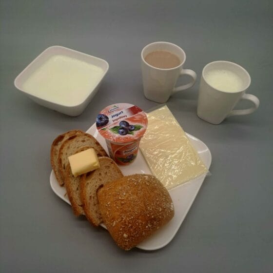 Wtorek 4.11.2025 r.: Śniadanie