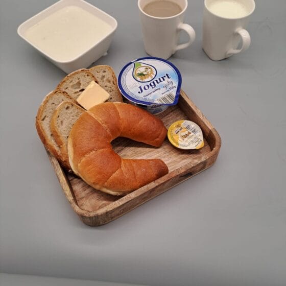 Czwartek 6.11.2025 r.: Śniadanie