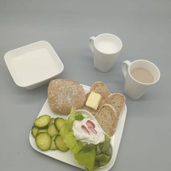 Piątek 14.11.2025 r.: Śniadanie