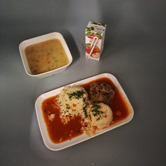 Czwartek 20.11.2025 r.: Obiad