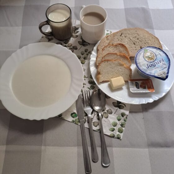 Środa 04.06.2025 r.: Śniadanie