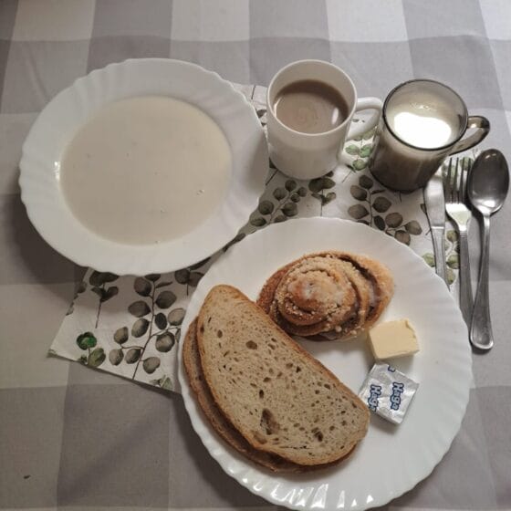 Piątek 06.06.2025 r.: Śniadanie