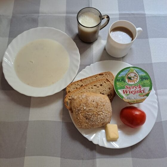 Czwartek 12.06.2025 r.: Śniadanie