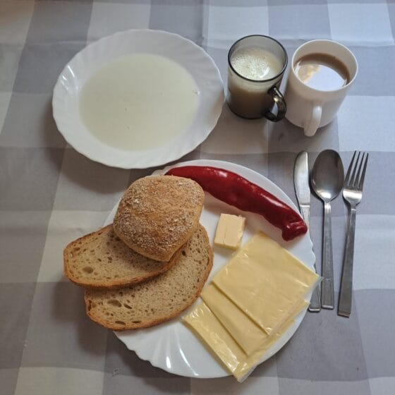 Piątek 13.06.2025 r.: Śniadanie