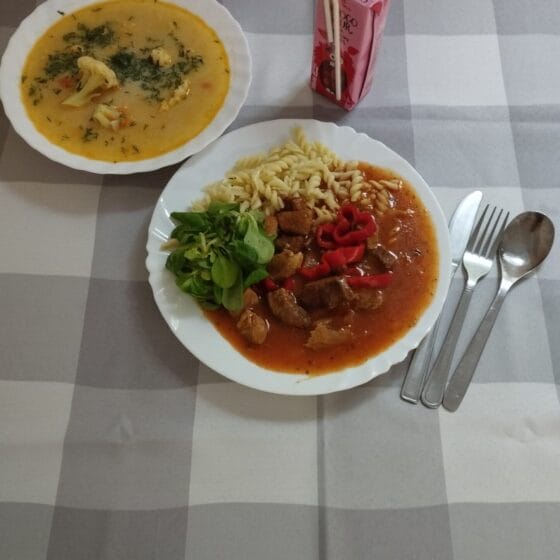 Poniedziałek 16.06.2025 r.: Obiad