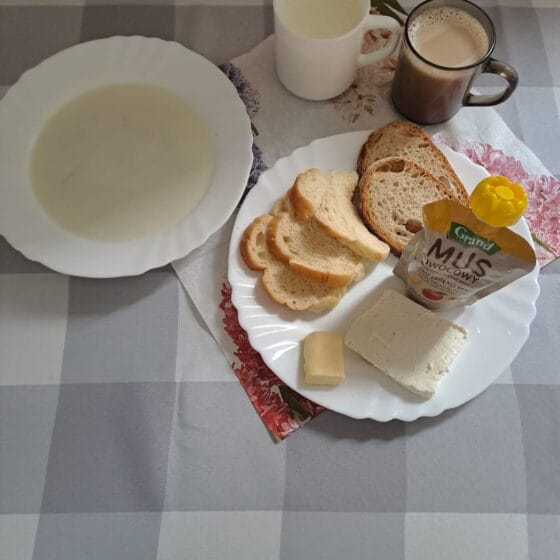 Piątek 11.07.2025 r.: Śniadanie