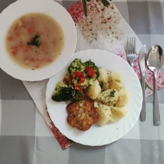 Poniedziałek 14.07.2025 r.: Obiad