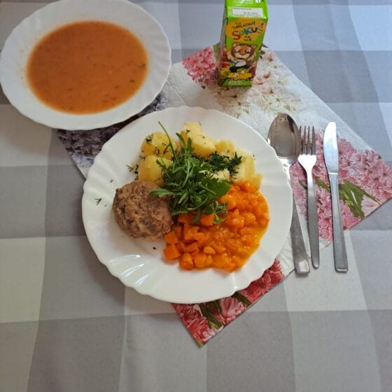 Poniedziałek 21.07.2025 r.: Obiad