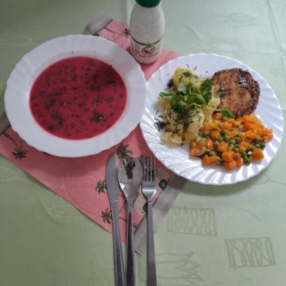 Piątek 22.08.2025 r.: Obiad