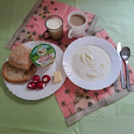 Środa 27.08.2025 r.: Śniadanie