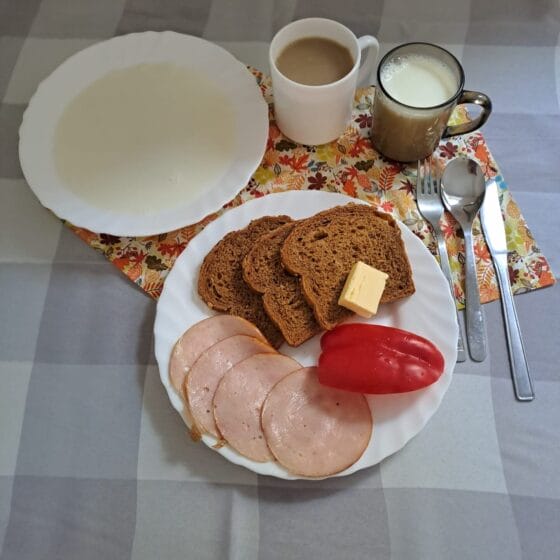 Środa 10.09.2025 r.: Śniadanie