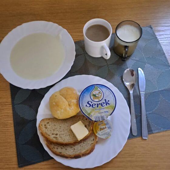 Czwartek 11.09.2025 r.: Śniadanie