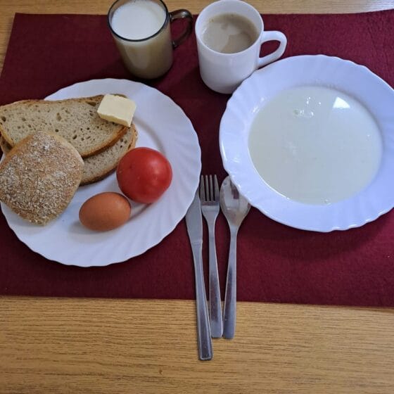 Środa 24.09.2025 r.: Śniadanie
