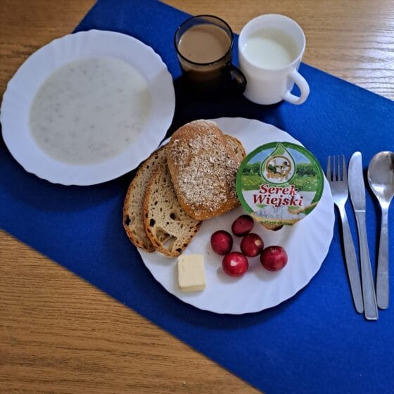 Czwartek 2.10.2025 r.: Śniadanie