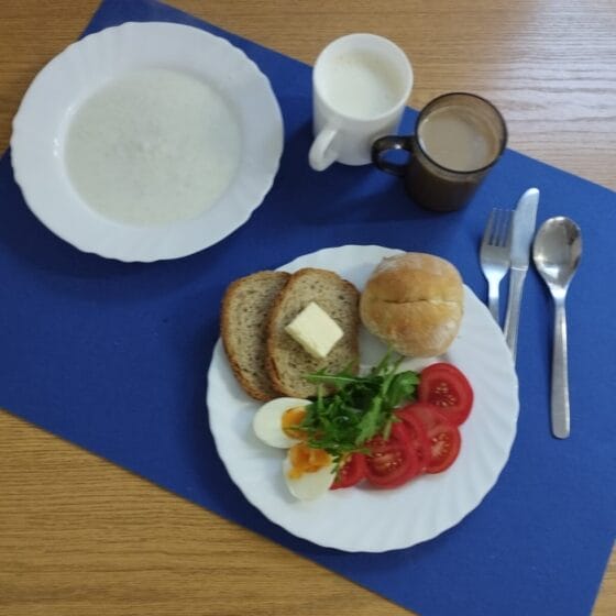Piątek 3.10.2025 r.: Śniadanie