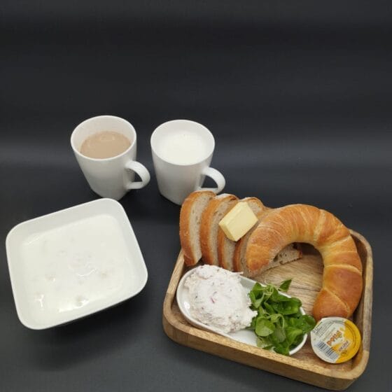 Piątek 17.10.2025 r.: Śniadanie